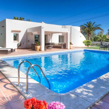 Del Maestro By Interhome Vila