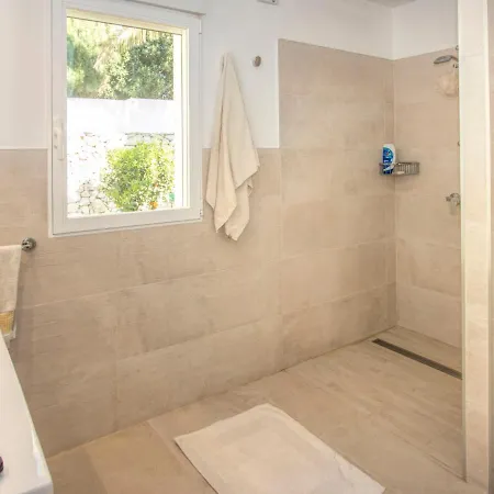 Del Maestro By Interhome Vila